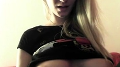 Webcam Blonde Busty Girl